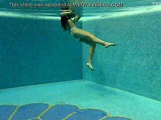 Irinarussaka's solo underwater adventure