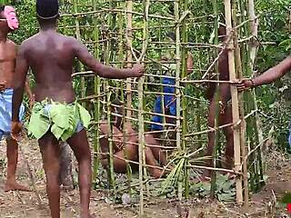 Big ass and big tits in the cage: African beauty gets pounded by king