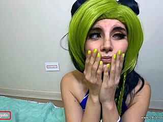 Acara webcam voyeuristic Jolyne Cujohs berubah menjadi sesi masturbasi yang panas