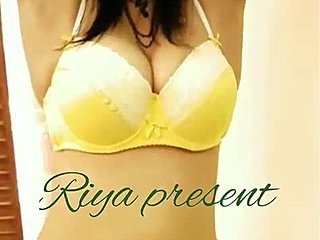 Desi slut Riya gets her pussy filled with big cock by her client in group sex video