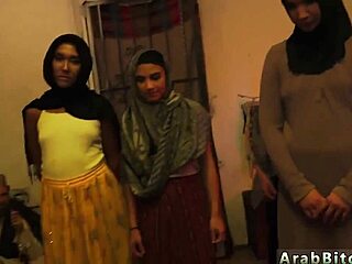 Nadržení muslimové si užívají v těchto afghánských nevěstincích